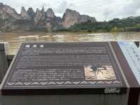A 1600-year-old site on Yellow River with 183 caves and niches, 694 stone statues