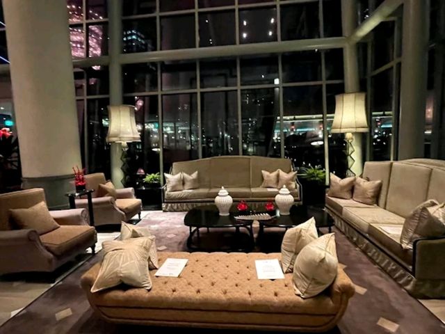 “Heritage Elegance & Riverside Luxury at the Fullerton”