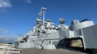 🚢 Visit the USS Alabama battleship and the Drummer submarine