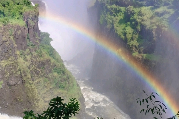 Victoria Falls the highlight of AfricaTrip.com