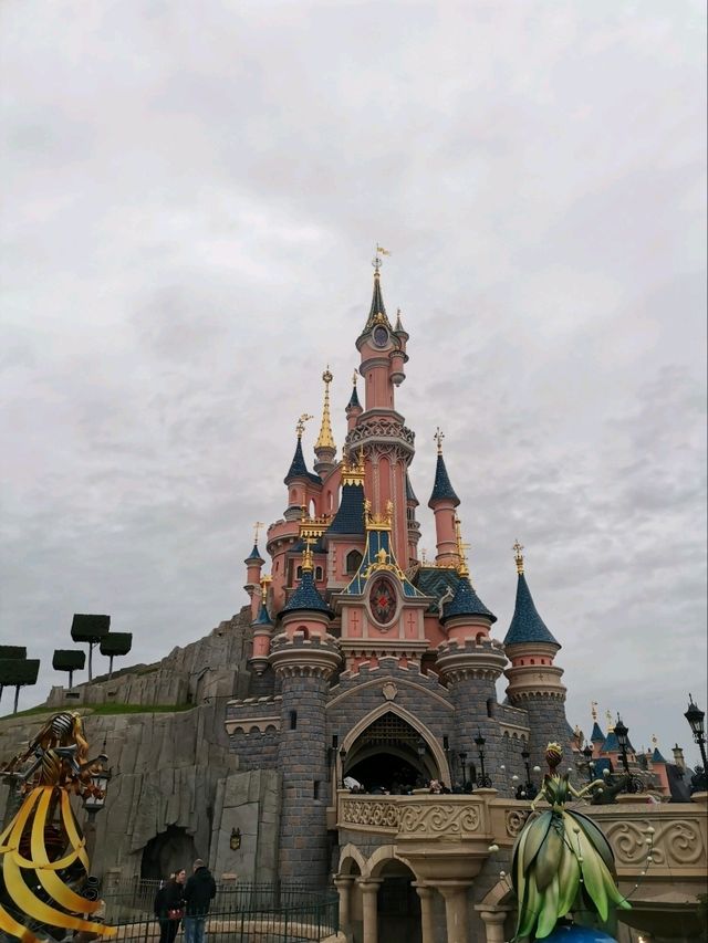 Most Magical Place on Earth, Disneyland Paris! 🇫🇷