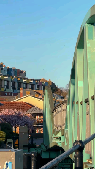 🌸 Spring in Bristol – Where the City Blooms & the Harbourside Shines