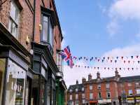 🚆🌳 Manchester to Ashbourne: Charming Market Town Escape 🏡🍂