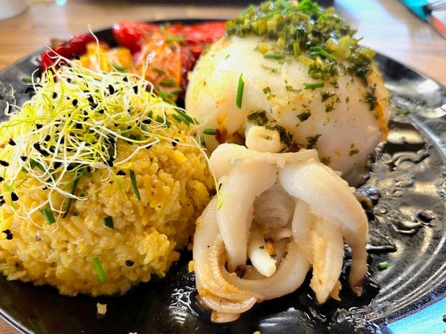 Le Cers: Sun, Sea & Seriously Great Flavours on Plage des Chalets