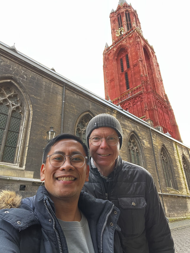 ⛪🔥 St. Janskerk – The Fiery Red Guardian of Maastricht’s Skyline 🇳🇱❤️  