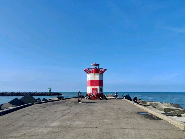 Scheveningen Guide — Beach, Pier, and Coastal Vibes 🐟🍸