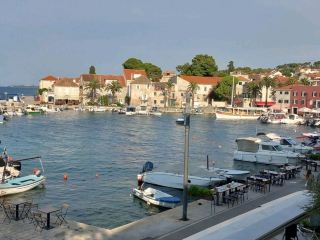 發現蘇蒂萬：布拉奇島的隱藏瑰寶