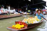 Dannoen Saduak, a must-see around Bangkok