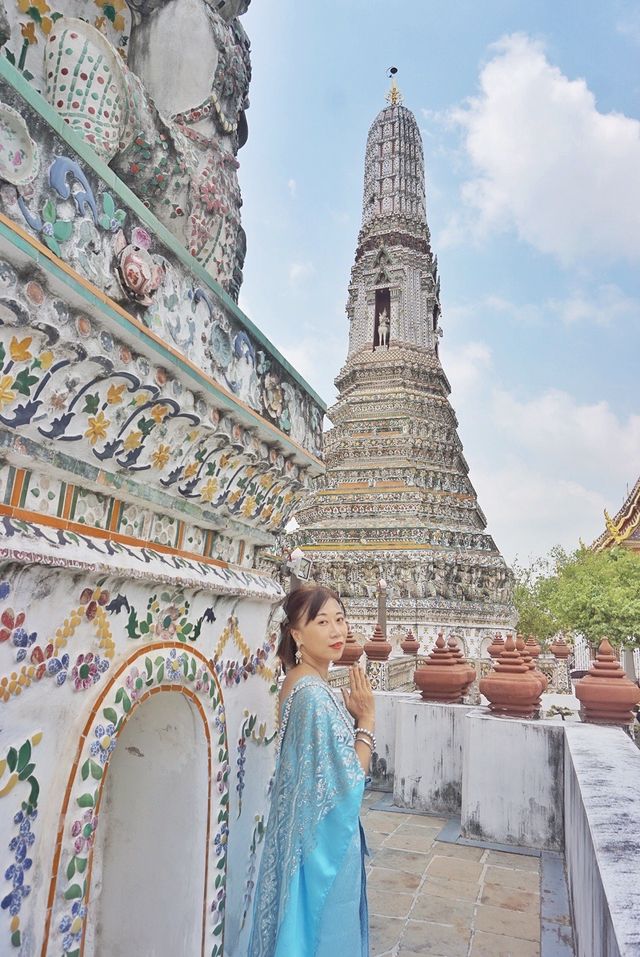 【Travel around the 🌍 world】Bangkok, Thailand 🇹🇭. Photoshoot in Thai costume at the Arun Temple