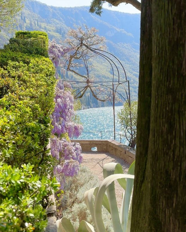 Relaxation Goals: An Unforgettable Stay at @hotelroyalvictoriavarenna and @hotelvillacipressi 💆🏻