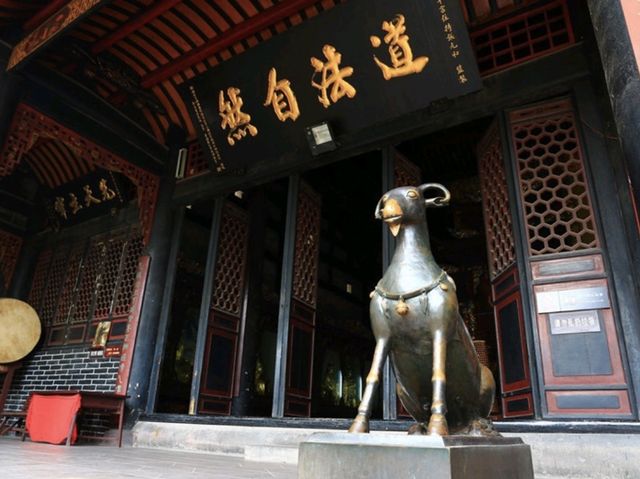 Tranquil Visit in a Hidden Taoist Temple!🇨🇳