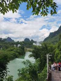 德天大瀑布：中越邊境上的跨國瀑布，氣勢磅礡、蔚為壯觀！