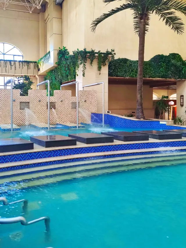 e of the joys of Harbin's winter is to soak in the hot springs amidst the forest!