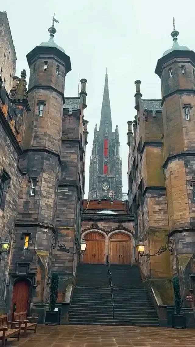 Landmarks and streets in Edinburgh