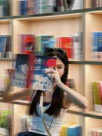深圳最好拍的書店，現實版的盜夢空間