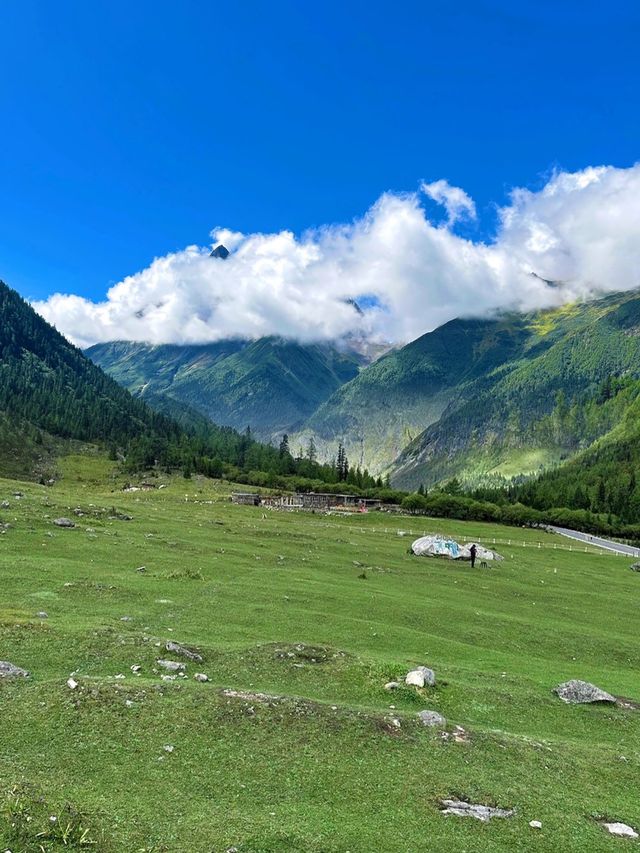 四姑娘山：穿行在如畫的風景中