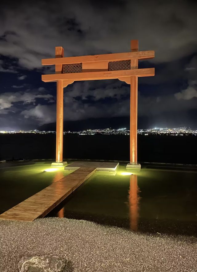 大理民宿  | 隱里懸崖海景酒店
