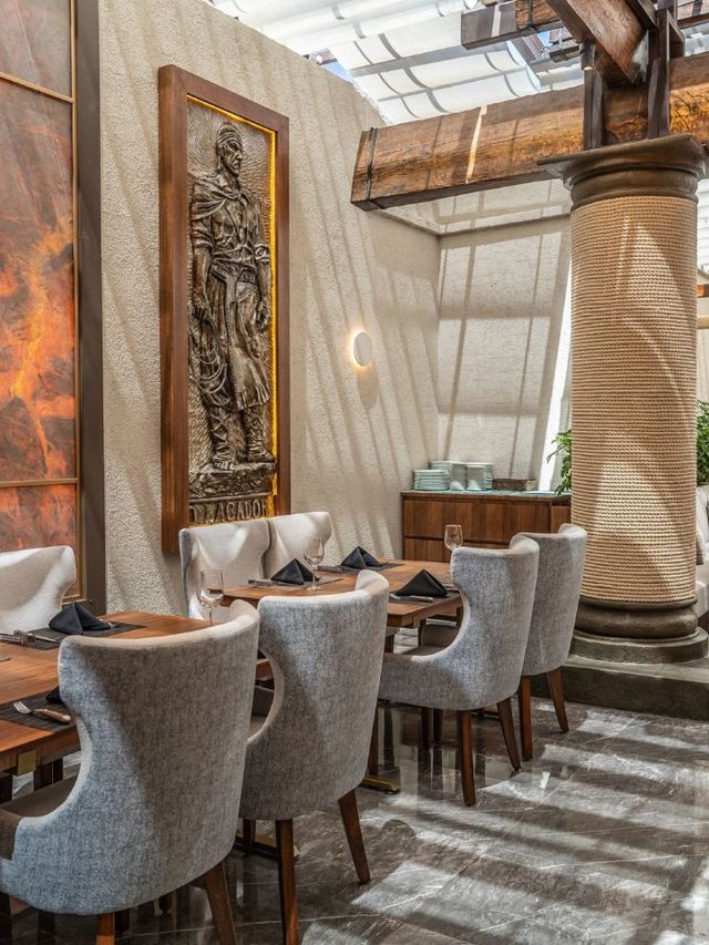 🌟 Quito's Cozy Corner: JW Marriott Review 🏨