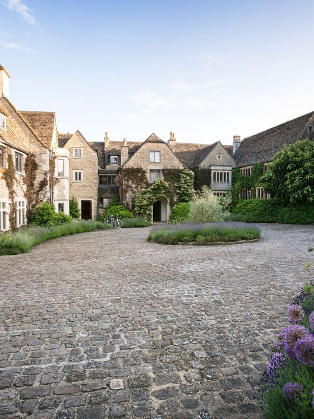 🌟✈️ Malmesbury Magic: Stay in Style at Whatley Manor 🏰🛎️