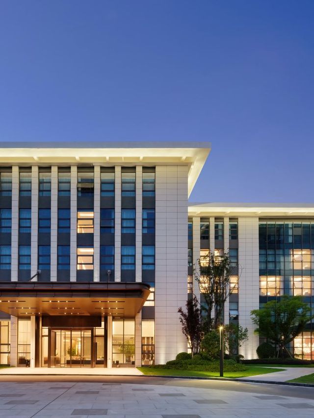 🌟 Sichuan's Hidden Gem: Nanbu County Lysee Hotel 🌟