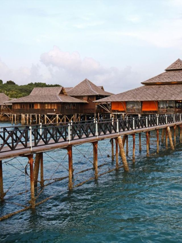 🌟 Bintan's Nautical Paradise: Stay Aboard Doulos Phos! 🚢✨