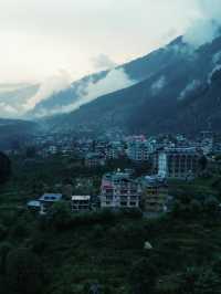 🌟 Manali's Luxe Retreat: Tiaraa Hotels & Resorts 🏔️✨