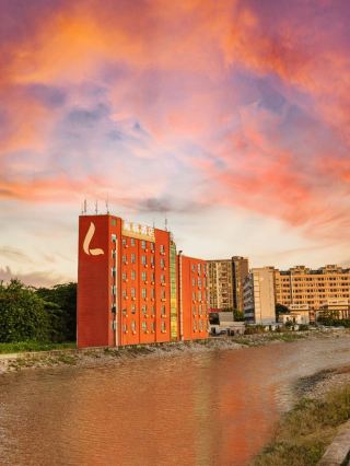 🌟 Shenzhen's Hidden Gem: Lavande Hotel Near Bao'an Airport ✈️