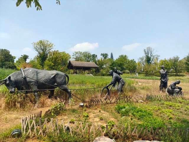 南陽臥龍崗景區公園