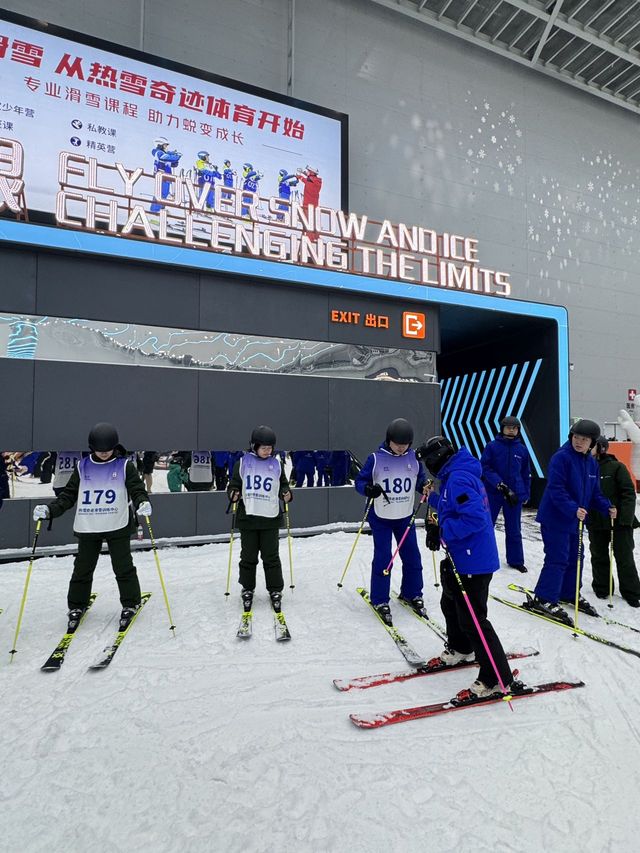 在武漢終於也能滑到這麼快樂的雪。