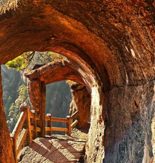 Huangshan, the only mountain among China's top 10 scenic spots