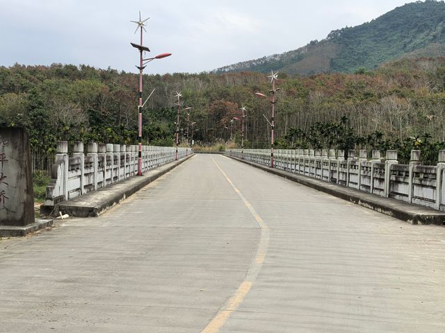 乘坡河石臼群