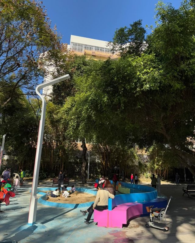 人民公園：邂逅愜意，暢享休閒時光