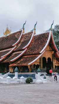Discover the Beauty of Wat Xieng Thong in Luang Prabang