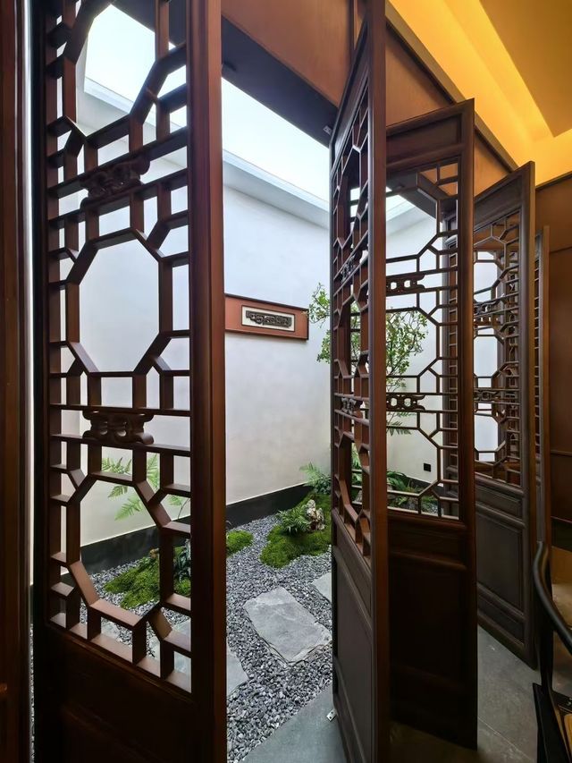 奢華與舒適嘅完美結合，盡在希爾頓酒店