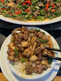 沙坪壩……慕名而來……真係好食……