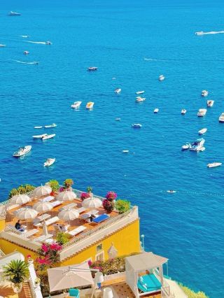 For these 8 photos, I made a special trip to Italy—Southern Italy's charm is truly unforgettable!