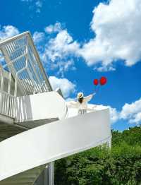 棋山攬秋韻，禧悅伴豪澤