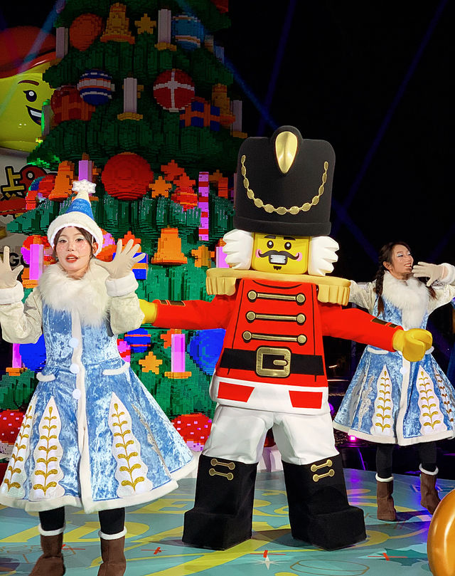 上海樂高樂園聖誕季巨嗨10米高聖誕樹超美！