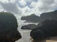 在這次旅程中，我們遇到了一位非常負責任的領隊。他的專業和細心讓整個旅程變得更加順利和愉快。 他不僅