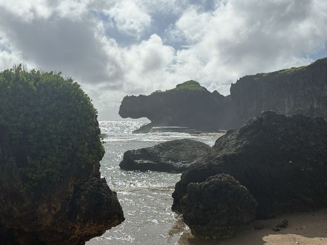 在這次旅程中，我們遇到了一位非常負責任的領隊。他的專業和細心讓整個旅程變得更加順利和愉快。 他不僅
