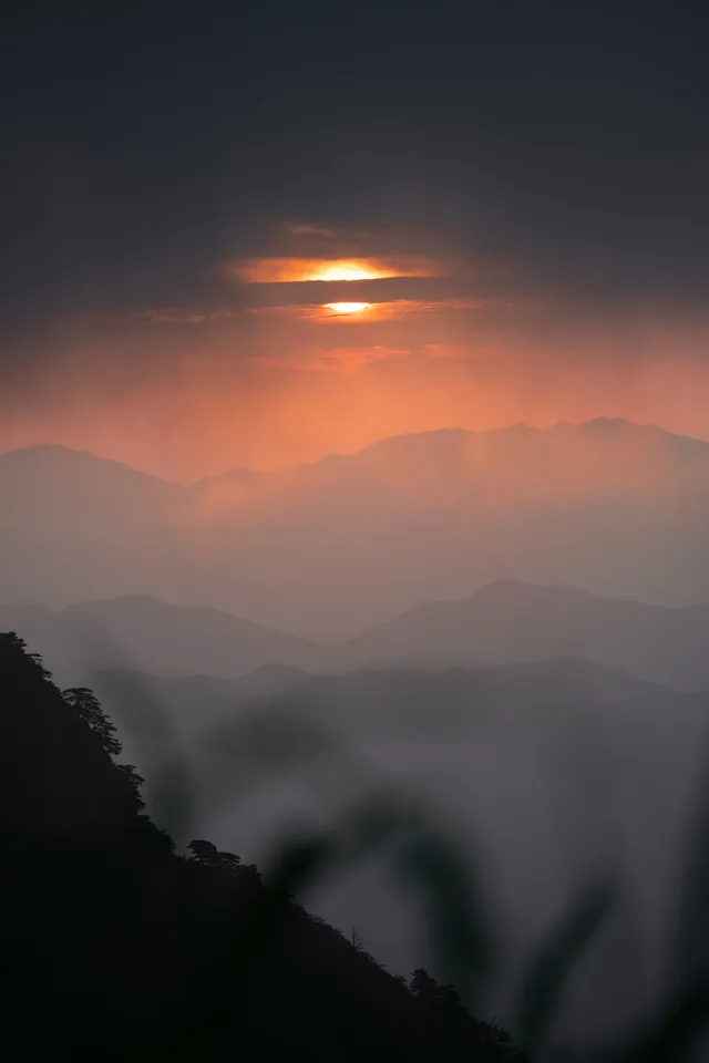 你問我什麼是自由?是七月底的武功山 你問我什麼是自由?是七月底的武功山