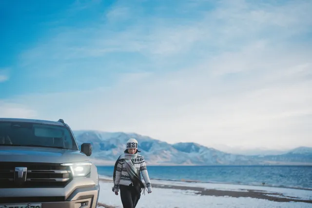 沉溺在賽里木湖的藍調時刻 沉溺在賽里木湖的藍調時刻