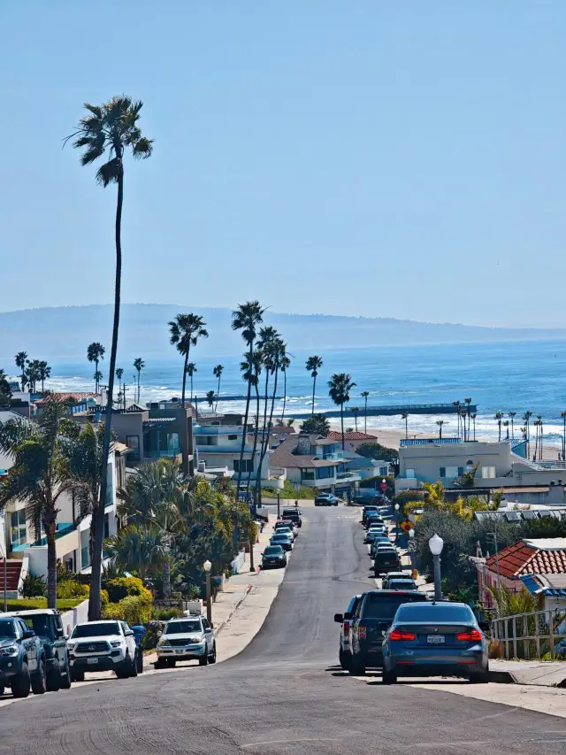 Los Angeles: From the Walk of Fame to the Ocean Breeze of Santa Monica - An Adventure in the City of Angels