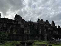 จุดชมวิวพระอาทิตย์ตกบนเนินเขา นครวัด