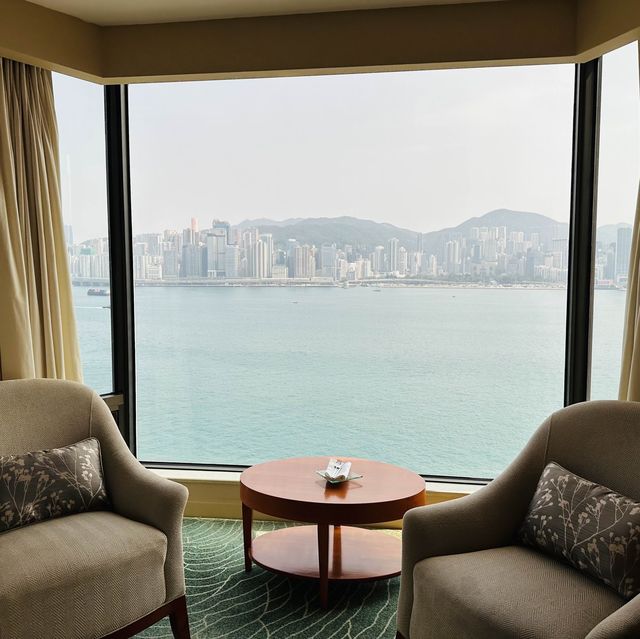 【香港Staycation】九龍香格里拉大酒店住宿體驗｜豪華高樓層全海景房｜飽覽維多利亞港景色｜多選擇高質的自助早餐