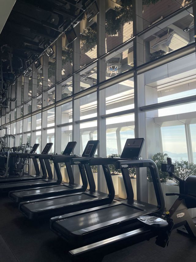 擁有最高視覺嘅海景酒店 Ritz Carlton 麗斯卡爾頓酒店