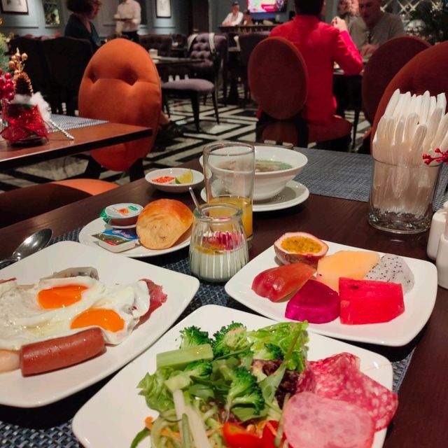 抜群のロケーション アナトールハノイ