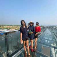 สะพานกระจกเมืองกาญจนบุรี​