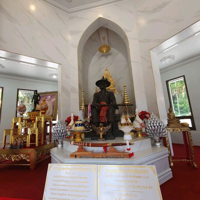 วัดเขาขุนพนม