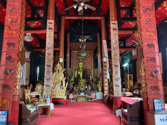 ‘วัดหมื่นเงินกอง’ เดินชมวัดสวยพร้อมขอสิ่งมงคล